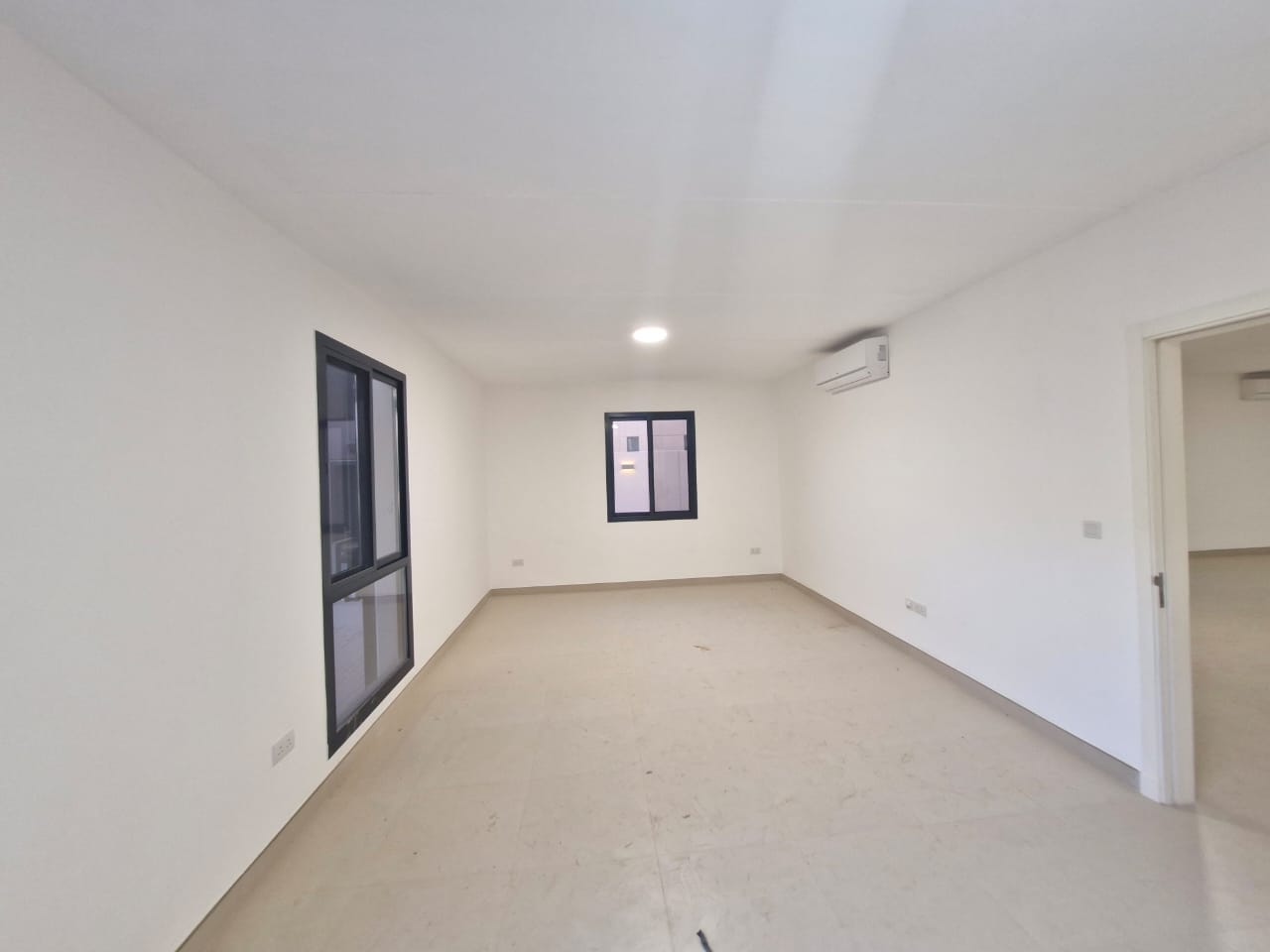 🏰 *Modern Luxury Villa in Sidra District – Roshn*   ✨ 400 sqm | Contemporary Design Blending Elegance, Functionality & Sustainability 🌿♻️